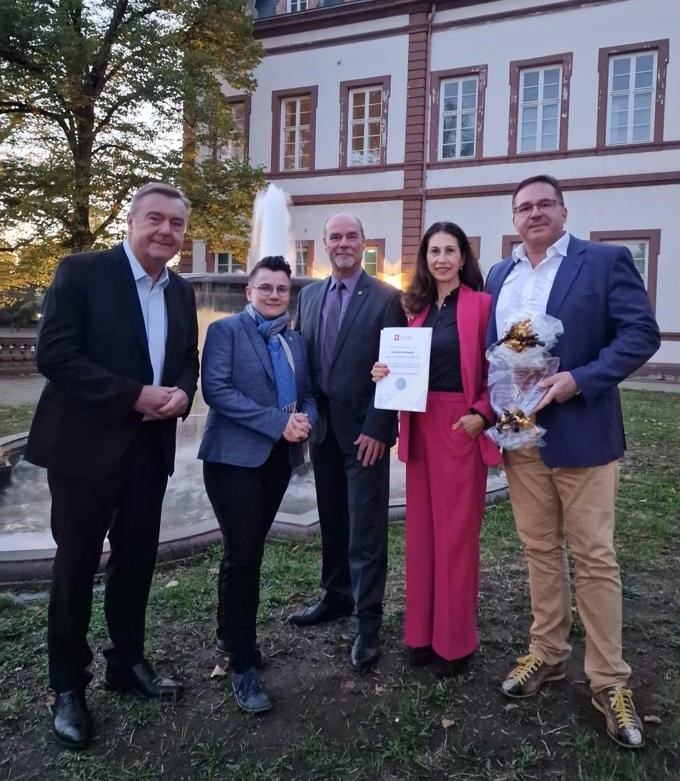 10 erfolgreiche Jahre - Glückwunsch nach Hanau
